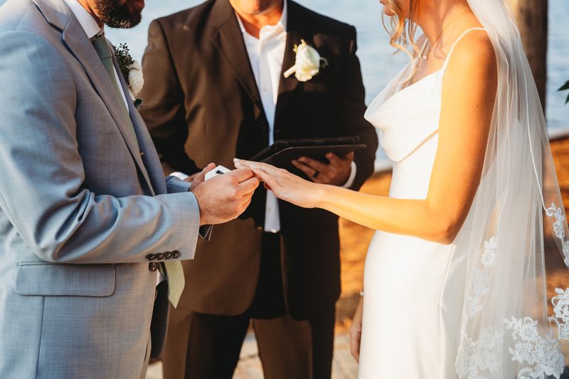 hands close-up wedding ceremony in Sandestin (Destin)